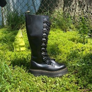 Dr. Martens 1B60 Britain XL QUAD RETRO NIB